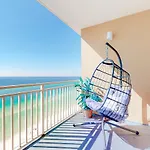 Splash Resort West 3